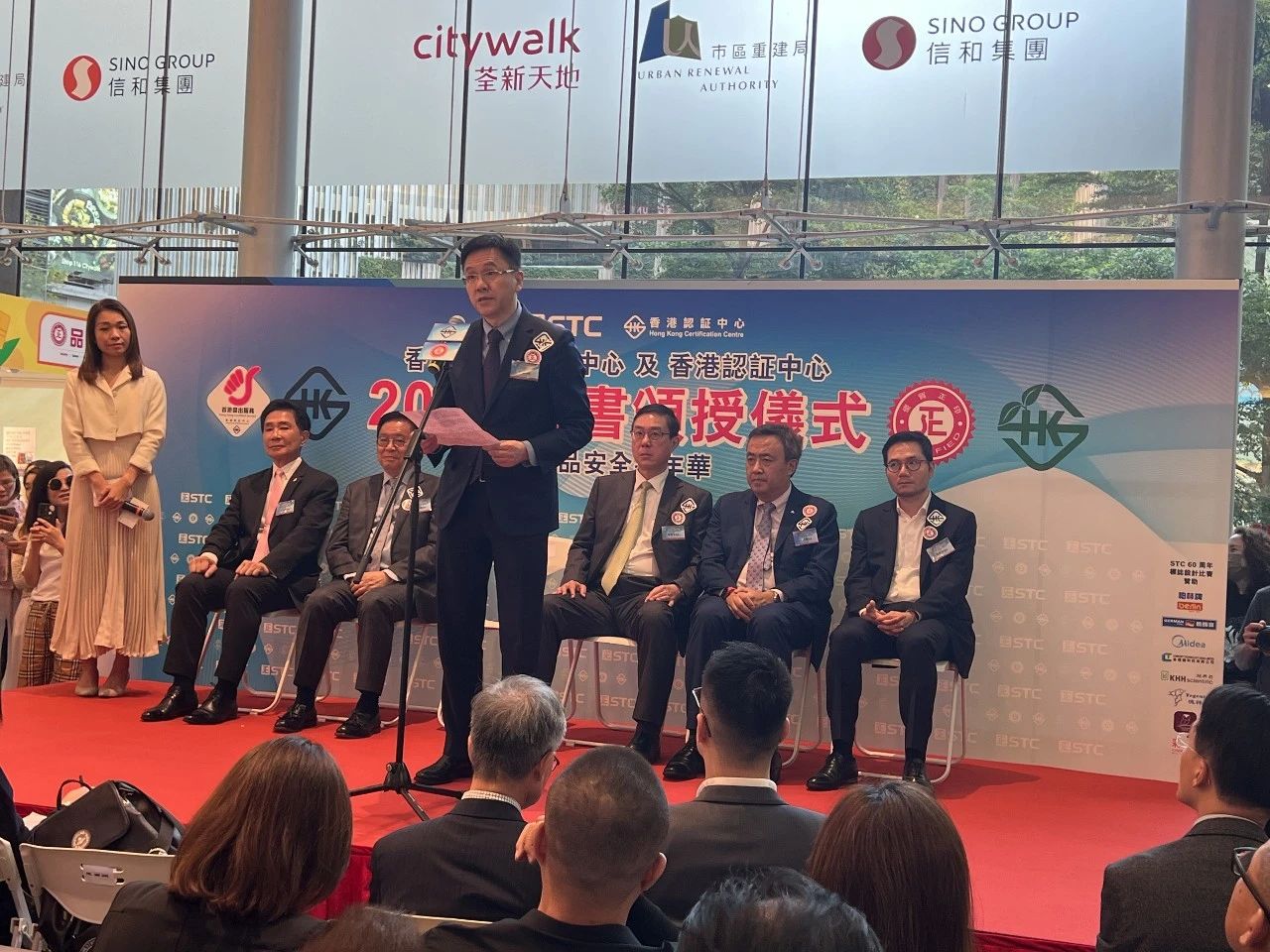 原文配图